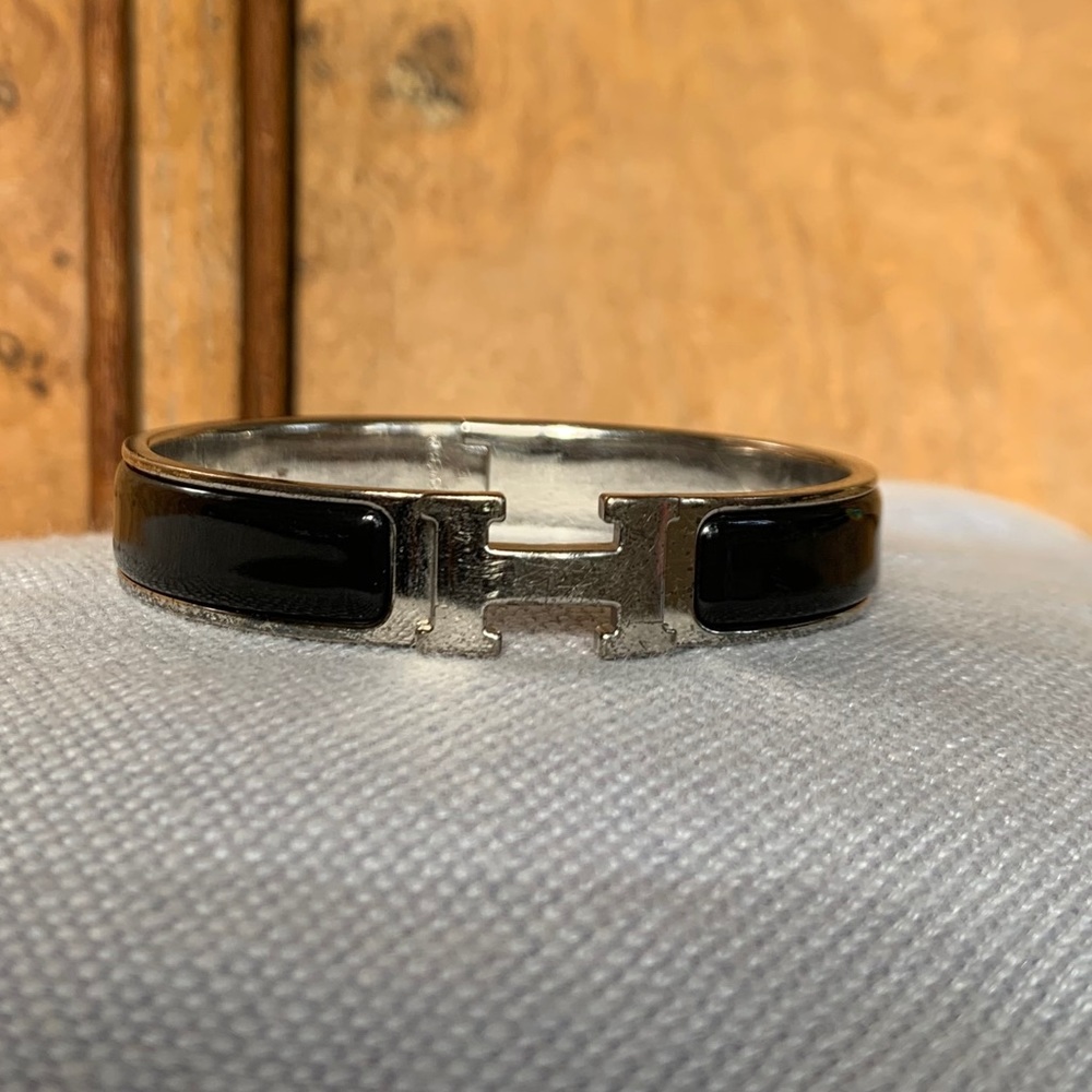 Hermès Clic H Bracelet Black Noir PM